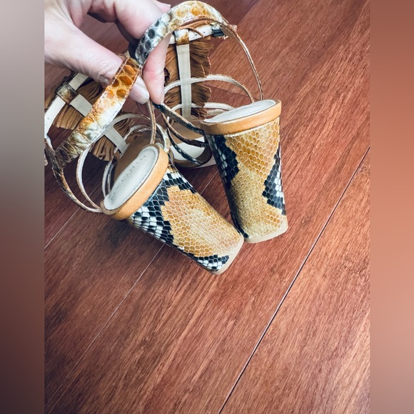 ALEXANDRE BIRMAN
Snakeskin Animal Print ankle T-Strap Sandals with fringes - Picture 5 of 15